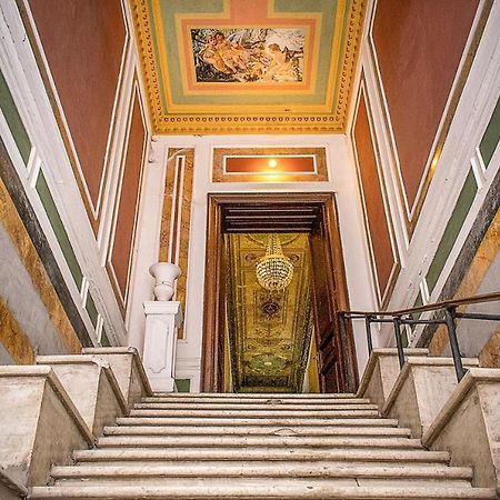 Mini-Hotel In The Very Heart Of Odessa Экстерьер фото